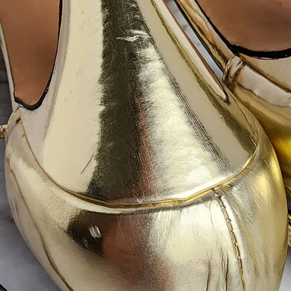 Brian Atwood. Gold Metallic Leather, T Strap Pumps Heels - Picture 14 of 16